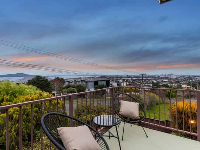 1/170 East Coast Road, Forrest Hill