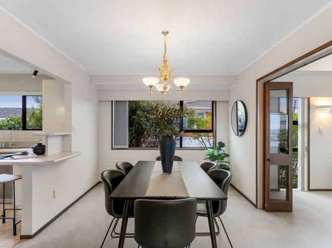 1/170 East Coast Road, Forrest Hill