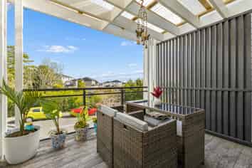 6 Fernly Rise, Flat Bush