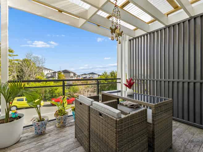 6 Fernly Rise, Flat Bush