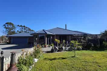 17 Gold Nugget Road, Marsden
