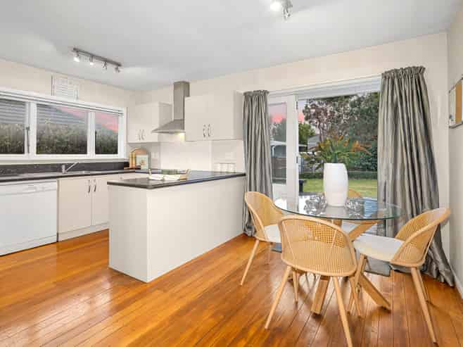 67 Stanbury Avenue, Somerfield