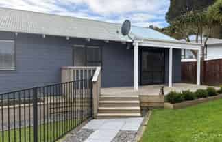 4  Hookway Grove, Paraparaumu