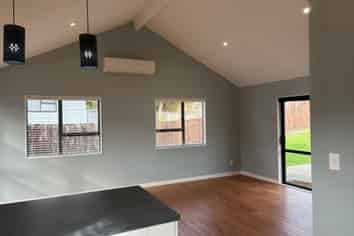 4  Hookway Grove, Paraparaumu