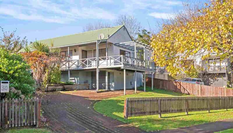 30 Murvale Drive, Bucklands Beach
