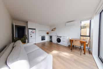 4/21 Clarence Street South, Addington