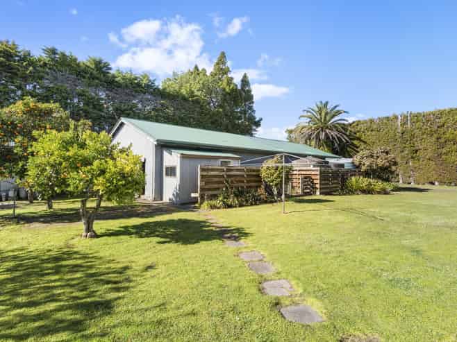 125 Old Railway Road, Riverhead
