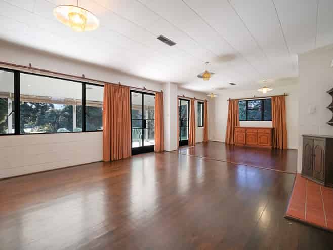 16  Bristol Road, Whenuapai