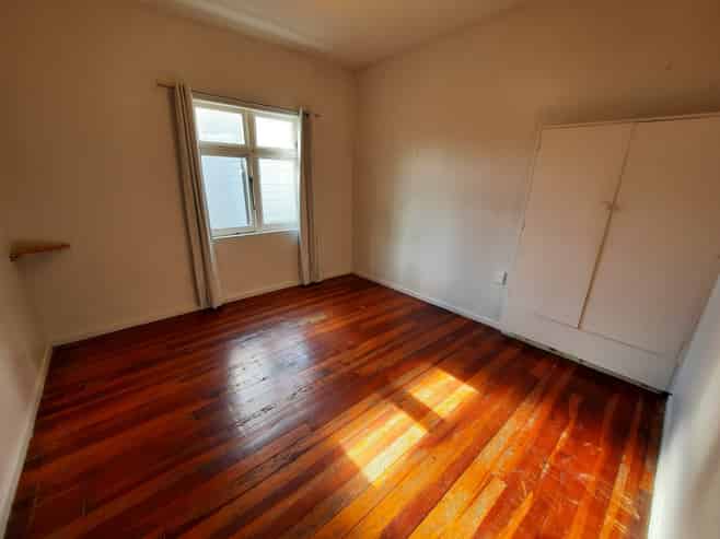 20 Kingsland Avenue, Kingsland