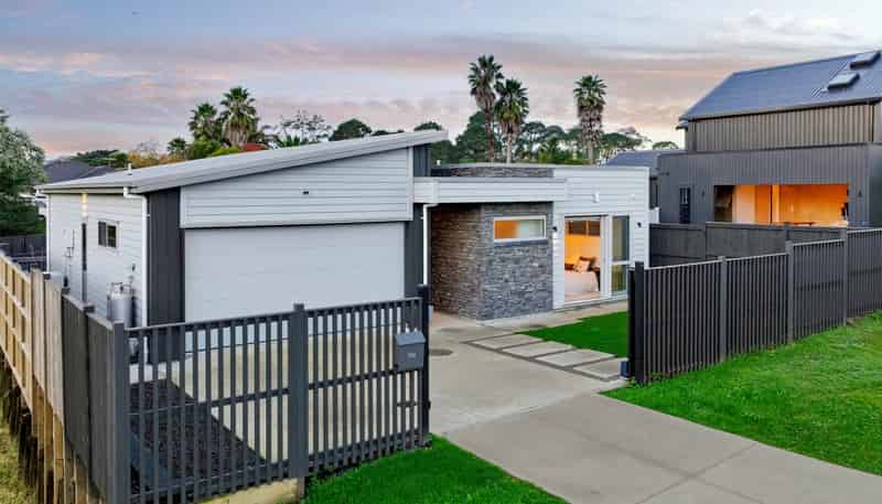 15A Elliot street, Riverhead