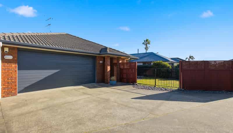 11 Reefton Place, Papamoa