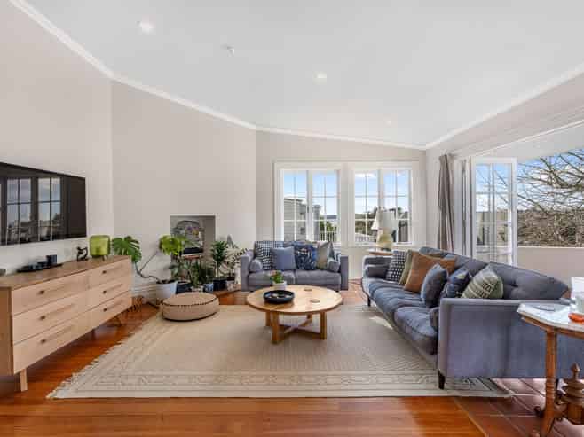 111 Bassett Road, Remuera