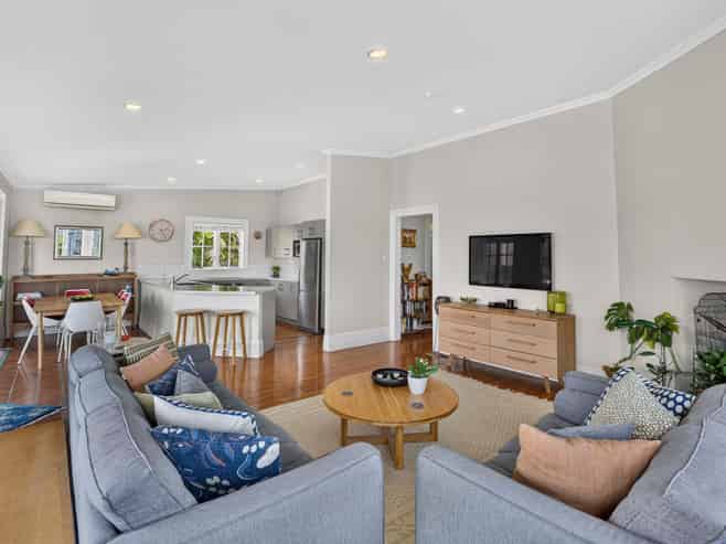 111 Bassett Road, Remuera