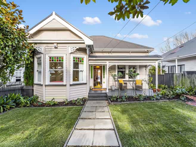 111 Bassett Road, Remuera