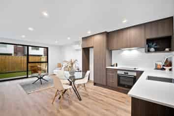3/66 Burke Street, Addington