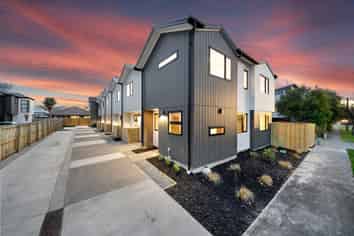 3/66 Burke Street, Addington