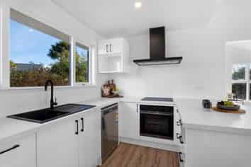 49 Torquay Place, Bryndwr