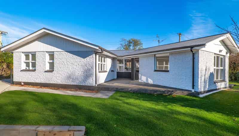 49 Torquay Place, Bryndwr