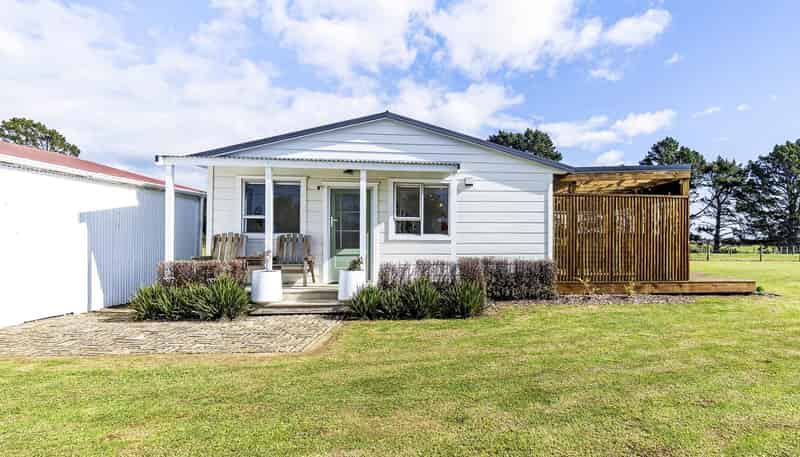 382 Smart Road, Hillsborough