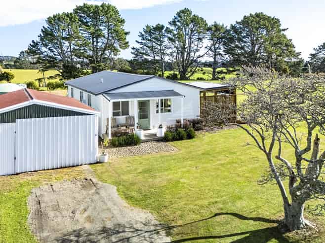 382 Smart Road, Hillsborough