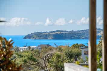 434 Whangaparaoa Road, Stanmore Bay