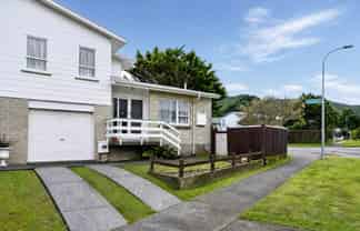 1 Kumeroa Grove, Wainuiomata