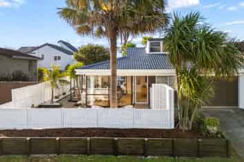 2/1 Arkley Avenue, Farm Cove