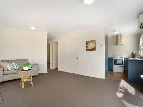 8A Vanden Place, Henderson