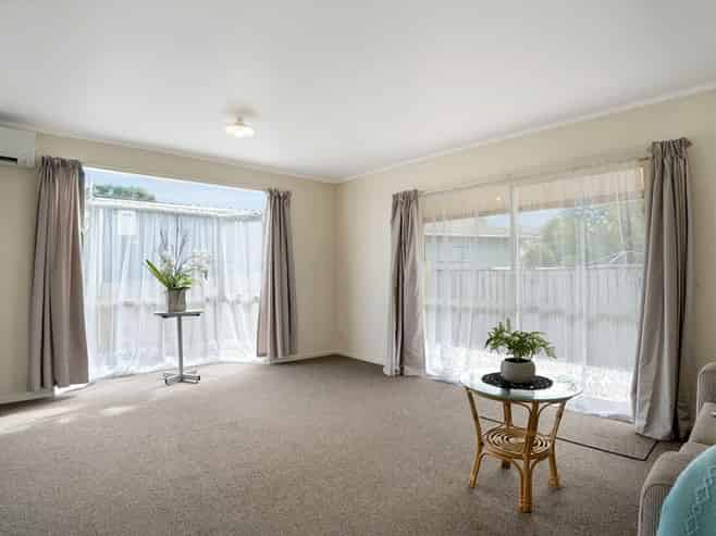 8A Vanden Place, Henderson