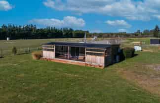 811 Woodstock Road, View Hill