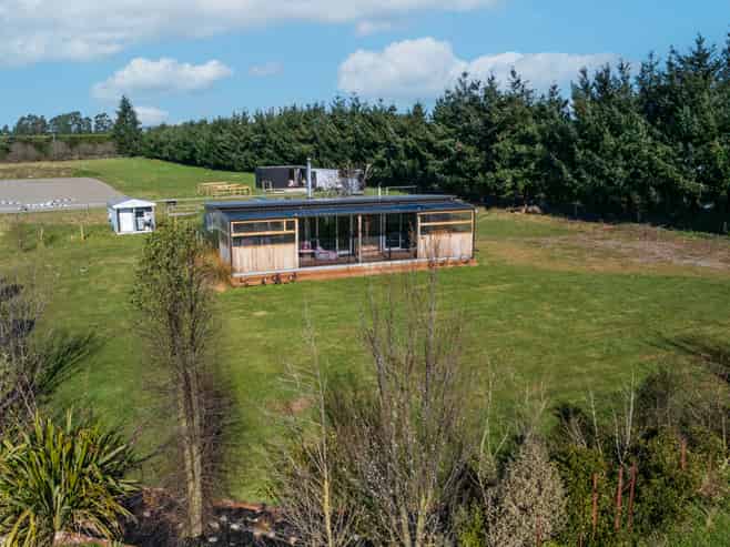 811 Woodstock Road, View Hill