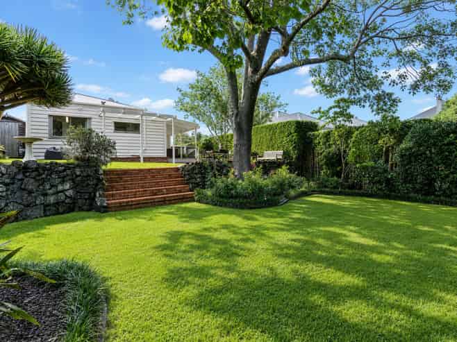 3 Leslie Avenue, Sandringham