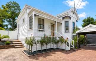 3 Leslie Avenue, Sandringham