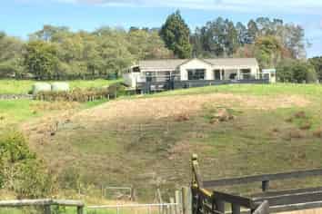 16f Wellsford Valley Road, Wellsford