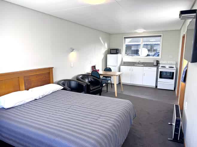 Classic Kiwi Motel Lease Opportunity in Gore