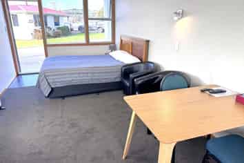 Classic Kiwi Motel Lease Opportunity in Gore