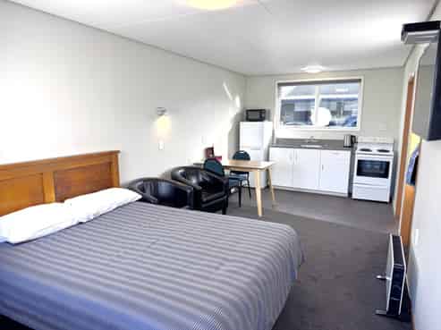 Classic Kiwi Motel Lease Opportunity in Gore