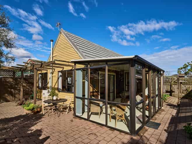 11A Copeland Street, Hutt Central