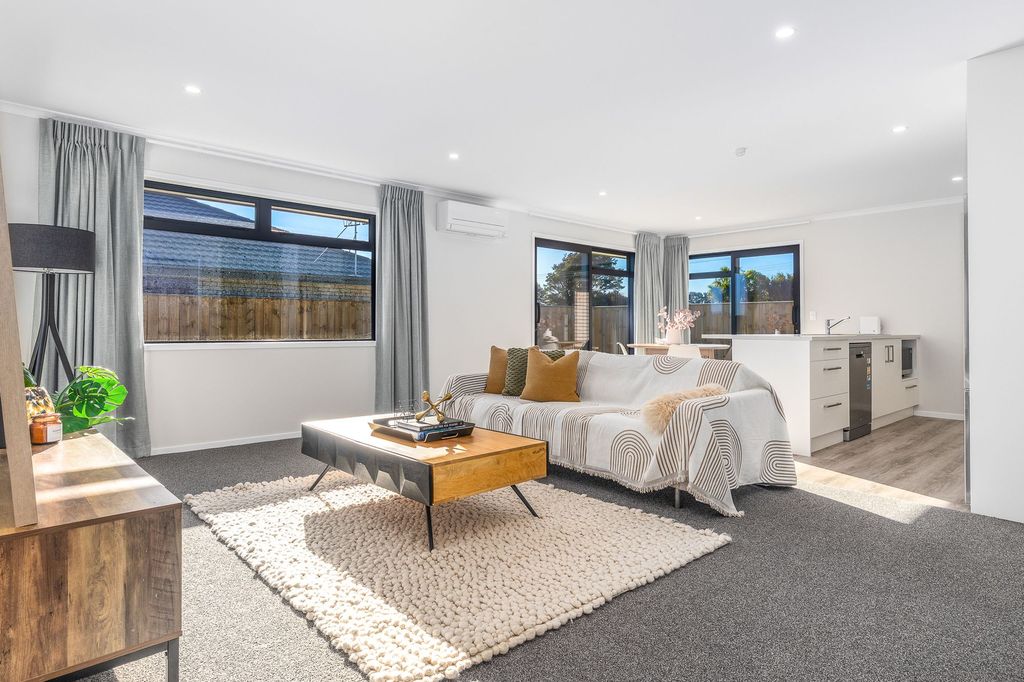 BRAND NEW, MODERN & READY 5