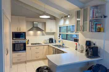 2/18 Morton Ave, Forrest Hill