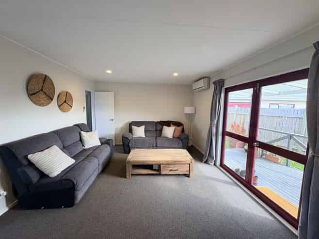 43a Tait Drive, Greenmeadows