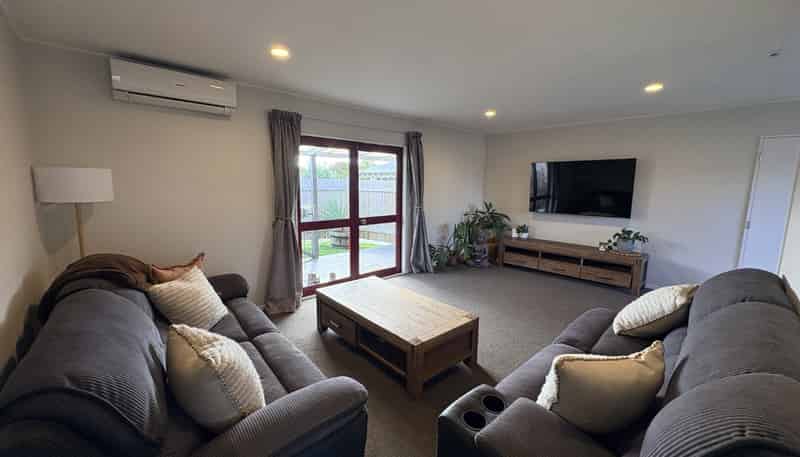 43a Tait Drive, Greenmeadows