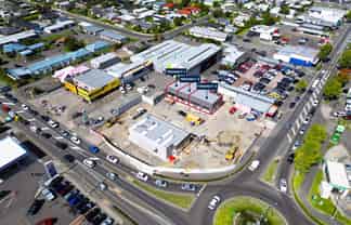 Prime location retail opportunity