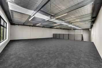 Almost complete – premium industrial units