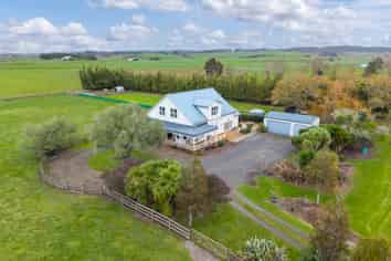 2179 State Highway 16, Helensville