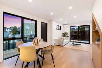D/3 Towra Place, Botany Downs