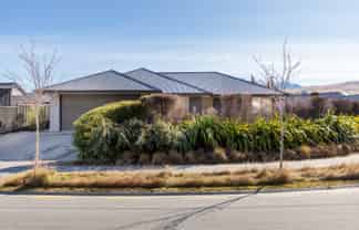 41 Risinghurst Terrace, Lower Shotover