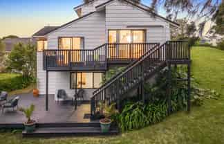 4 Ruka Lane, Saint Johns