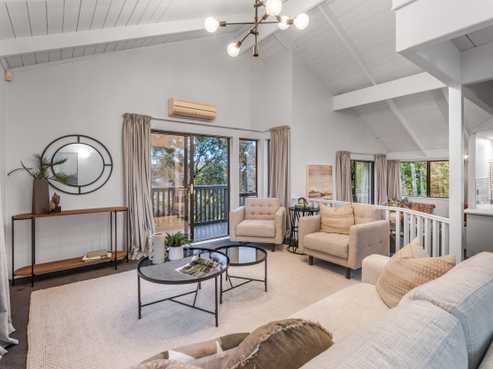 4 Ruka Lane, Saint Johns