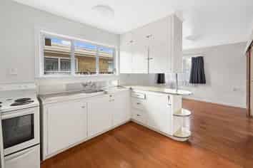 62 Western Hills Drive, Kensington